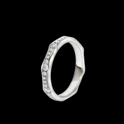 Infinito Wedding Band